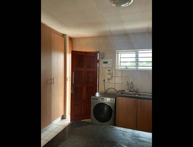 2 BEDROOM PROPERTY TO RENT IN VANDERBIJLPARK SE 4